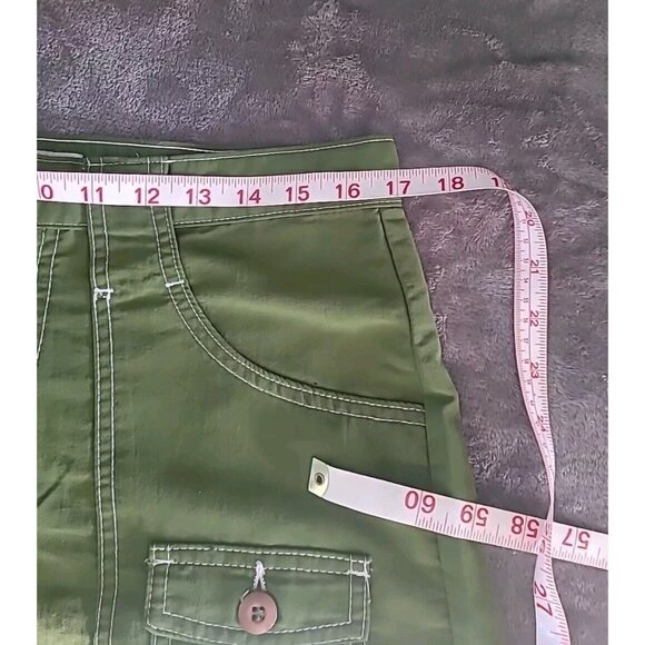 Chazz Vintage 90s Women High Waisted Olive Green Short Sz 9 Made USA 100% Nylon - Picture 5 of 15